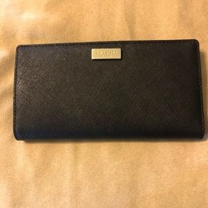 Large Kate Spade bifold wallet